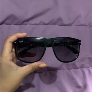 Used Women’s Ray Bans